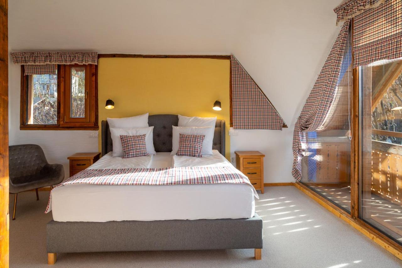 Casele Cu Stuf B&B Haus Ulrike Salicea ภายนอก รูปภาพ
