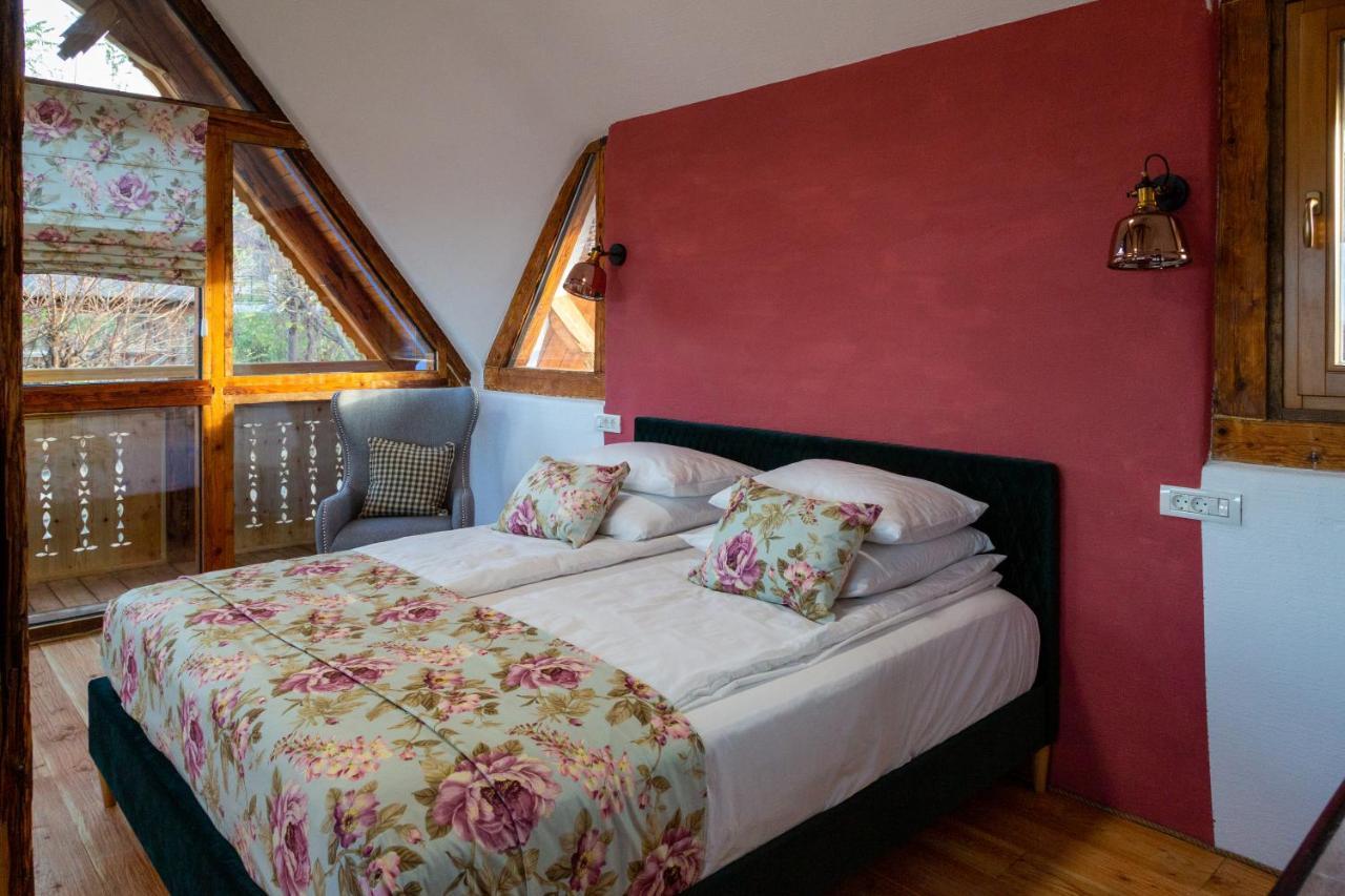 Casele Cu Stuf B&B Haus Ulrike Salicea ภายนอก รูปภาพ