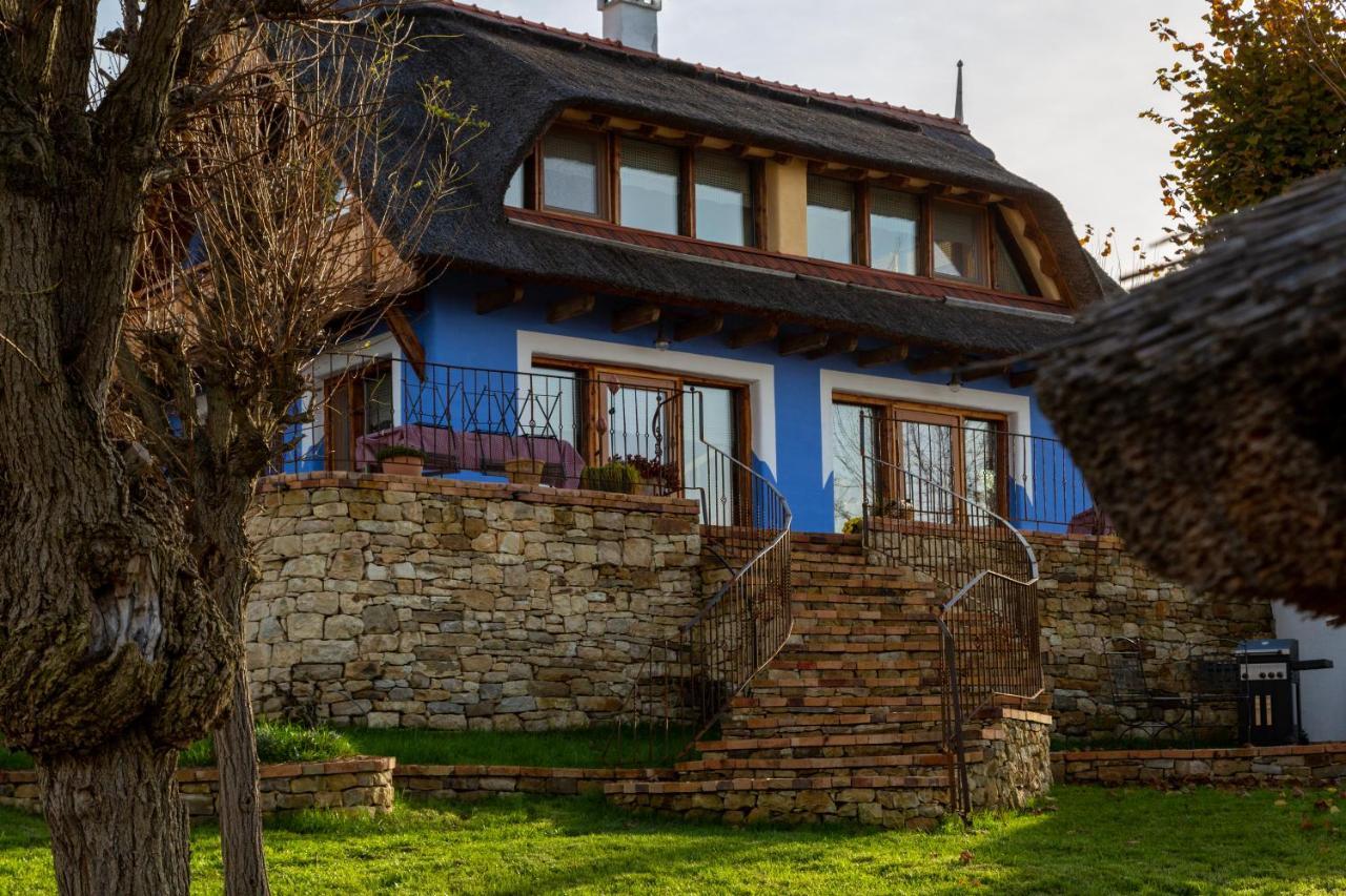 Casele Cu Stuf B&B Haus Ulrike Salicea ภายนอก รูปภาพ