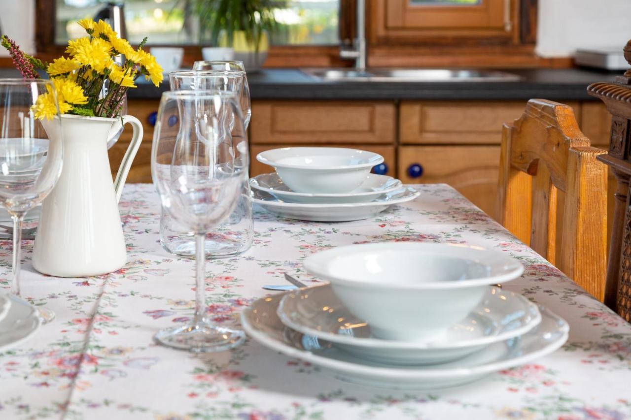Casele Cu Stuf B&B Haus Ulrike Salicea ภายนอก รูปภาพ