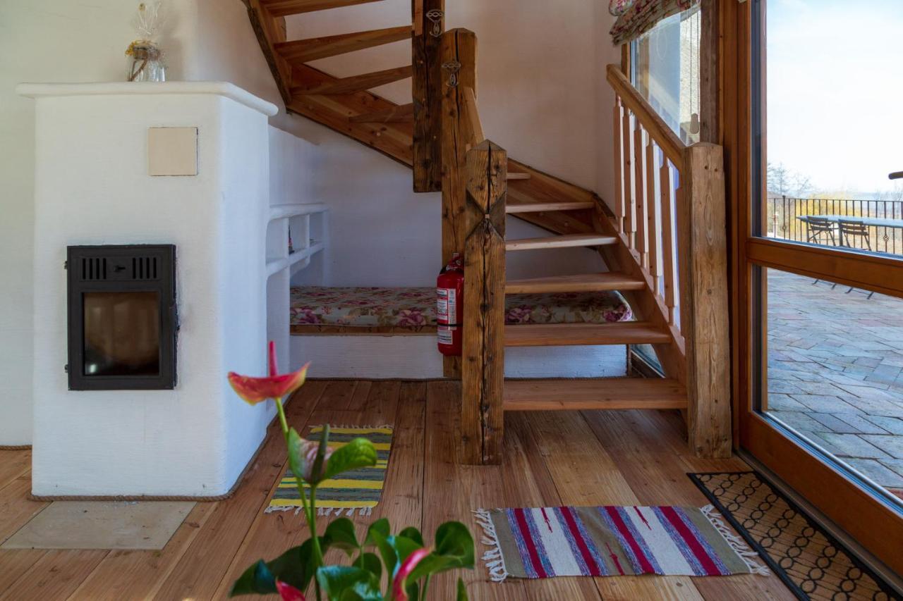 Casele Cu Stuf B&B Haus Ulrike Salicea ภายนอก รูปภาพ