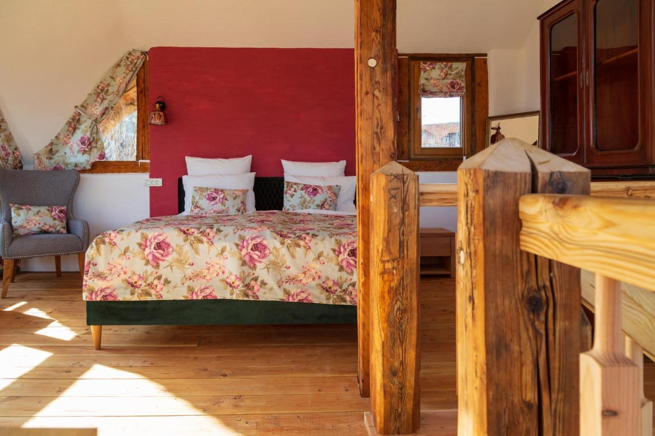 Casele Cu Stuf B&B Haus Ulrike Salicea ภายนอก รูปภาพ